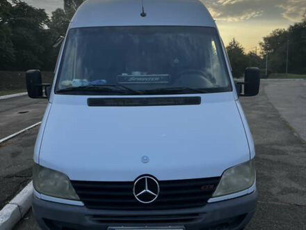 Мерседес Sprinter 2002 в Киеве на Automoto.ua Белый Мерседес Sprinter, объемом двигателя 2.2 л и пробегом 10 тыс. км за 12999 $, фото 1 на Automoto.ua