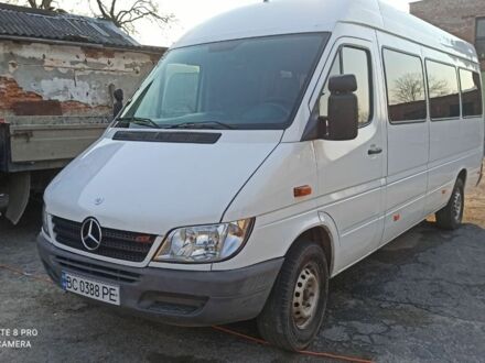 Мерседес Sprinter 2002 у Бориславе на Automoto.ua Білий Мерседес Sprinter, об'ємом двигуна 2.7 л та пробігом 600 тис. км за 12000 $, фото 1 на Automoto.ua