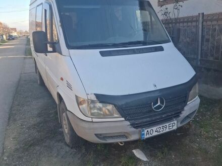 Белый Мерседес Sprinter, объемом двигателя 2.15 л и пробегом 780 тыс. км за 4800 $, фото 1 на Automoto.ua