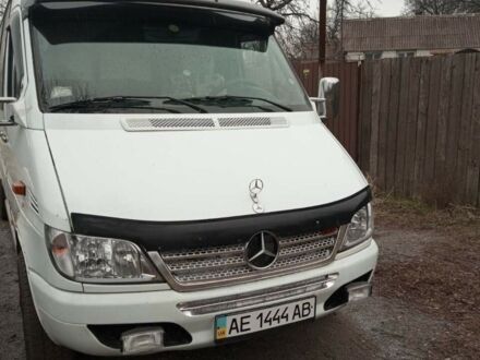 Белый Мерседес Sprinter, объемом двигателя 2.2 л и пробегом 160 тыс. км за 9000 $, фото 1 на Automoto.ua