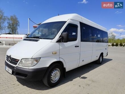 Белый Мерседес Sprinter, объемом двигателя 2.2 л и пробегом 680 тыс. км за 10300 $, фото 1 на Automoto.ua