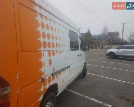 Белый Мерседес Sprinter, объемом двигателя 2.15 л и пробегом 360 тыс. км за 5800 $, фото 1 на Automoto.ua