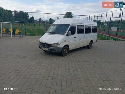 Мерседес Sprinter 2002 у Лугинах на Automoto.ua Білий Мерседес Sprinter, об'ємом двигуна 2.7 л та пробігом 2 тис. км за 10500 $, фото 1 на Automoto.ua