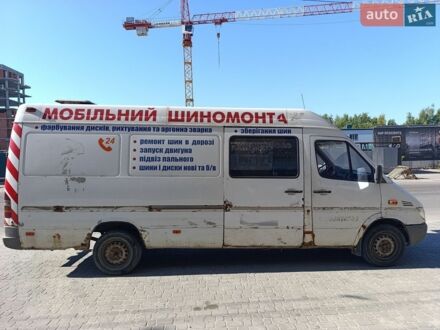 Білий Мерседес Sprinter, об'ємом двигуна 2.1 л та пробігом 685 тис. км за 2000 $, фото 1 на Automoto.ua