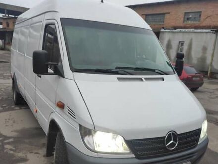 Белый Мерседес Sprinter, объемом двигателя 2.15 л и пробегом 543 тыс. км за 12000 $, фото 1 на Automoto.ua