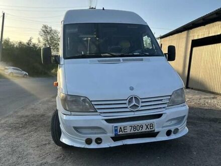 Мерседес Sprinter 2002 в Днепре (Днепропетровске) на Automoto.ua Белый Мерседес Sprinter, объемом двигателя 2.15 л и пробегом 1 тыс. км за 6500 $, фото 1 на Automoto.ua