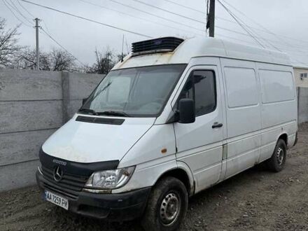 Белый Мерседес Sprinter, объемом двигателя 2.15 л и пробегом 677 тыс. км за 5500 $, фото 1 на Automoto.ua