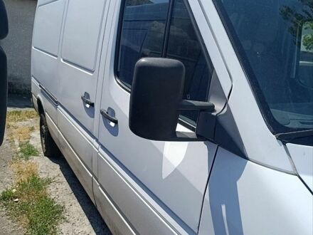 Білий Мерседес Sprinter, об'ємом двигуна 2.1 л та пробігом 600 тис. км за 7650 $, фото 1 на Automoto.ua