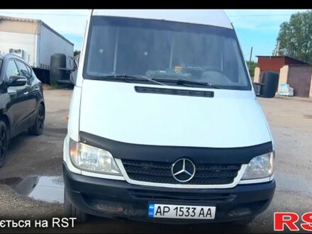 Белый Мерседес Sprinter, объемом двигателя 2.2 л и пробегом 500 тыс. км за 4300 $, фото 1 на Automoto.ua