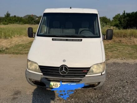 Білий Мерседес Sprinter, об'ємом двигуна 2.2 л та пробігом 515 тис. км за 2800 $, фото 1 на Automoto.ua
