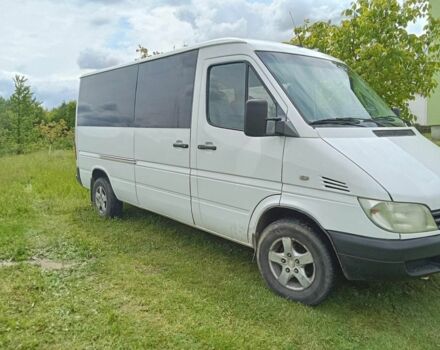 Белый Мерседес Sprinter, объемом двигателя 2.2 л и пробегом 627 тыс. км за 6300 $, фото 1 на Automoto.ua