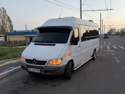Белый Мерседес Sprinter, объемом двигателя 2.7 л и пробегом 880 тыс. км за 8521 $, фото 1 на Automoto.ua