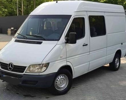 Белый Мерседес Sprinter, объемом двигателя 2.2 л и пробегом 318 тыс. км за 8950 $, фото 1 на Automoto.ua