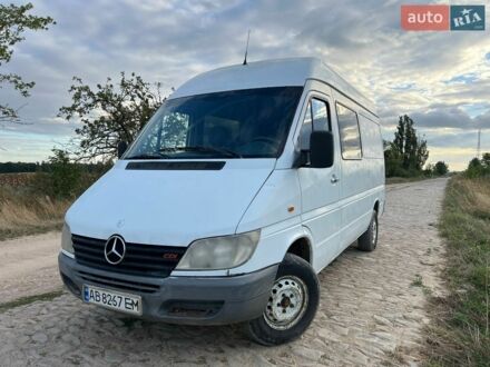 Белый Мерседес Sprinter, объемом двигателя 2.15 л и пробегом 650 тыс. км за 6800 $, фото 1 на Automoto.ua