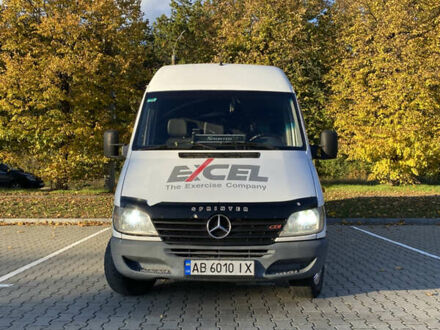 Мерседес Sprinter 2002 в Виннице на Automoto.ua Белый Мерседес Sprinter, объемом двигателя 2.7 л и пробегом 309 тыс. км за 9200 $, фото 1 на Automoto.ua