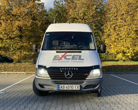 Белый Мерседес Sprinter, объемом двигателя 2.7 л и пробегом 309 тыс. км за 9200 $, фото 1 на Automoto.ua