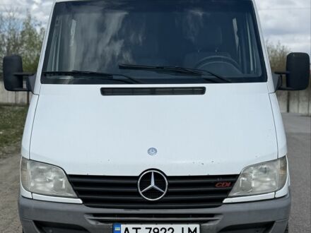 Белый Мерседес Sprinter, объемом двигателя 2.2 л и пробегом 409 тыс. км за 7600 $, фото 1 на Automoto.ua