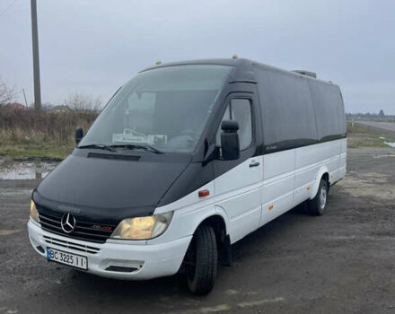 Белый Мерседес Sprinter, объемом двигателя 2.69 л и пробегом 400 тыс. км за 21999 $, фото 1 на Automoto.ua