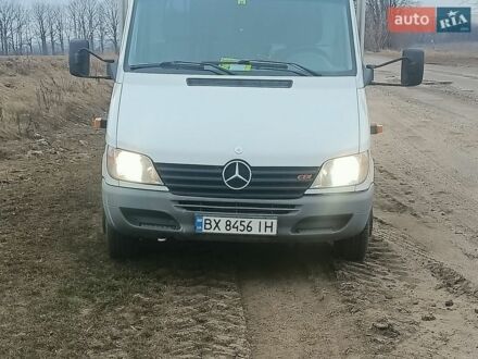 Белый Мерседес Sprinter, объемом двигателя 2.1 л и пробегом 288 тыс. км за 14500 $, фото 1 на Automoto.ua