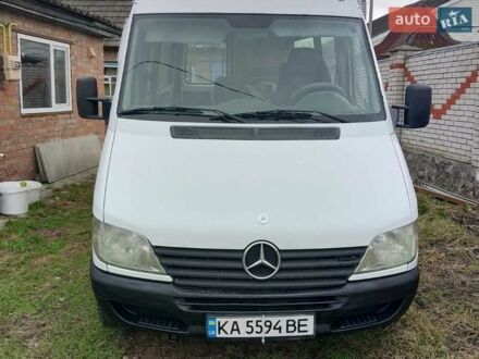Белый Мерседес Sprinter, объемом двигателя 2.15 л и пробегом 305 тыс. км за 6900 $, фото 1 на Automoto.ua