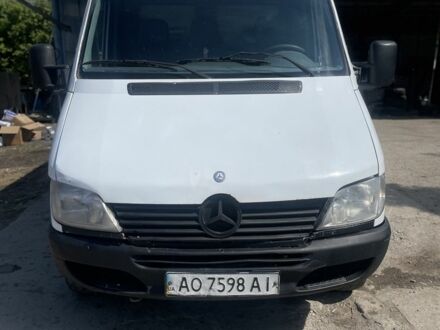 Белый Мерседес Sprinter, объемом двигателя 2.2 л и пробегом 500 тыс. км за 4300 $, фото 1 на Automoto.ua