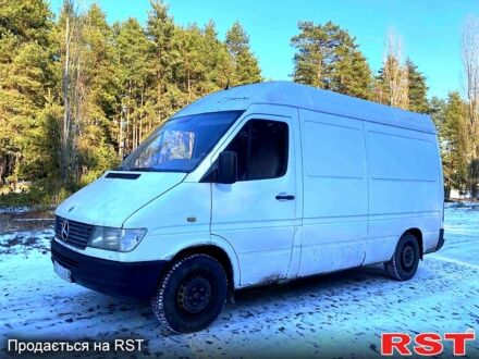 Мерседес Sprinter 2002 в Ахтырке на Automoto.ua Белый Мерседес Sprinter, объемом двигателя 23 л и пробегом 375 тыс. км за 2950 $, фото 1 на Automoto.ua