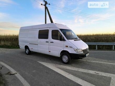 Белый Мерседес Sprinter, объемом двигателя 2.15 л и пробегом 350 тыс. км за 6500 $, фото 1 на Automoto.ua