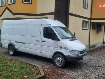 Белый Мерседес Sprinter, объемом двигателя 2.7 л и пробегом 1 тыс. км за 12800 $, фото 1 на Automoto.ua