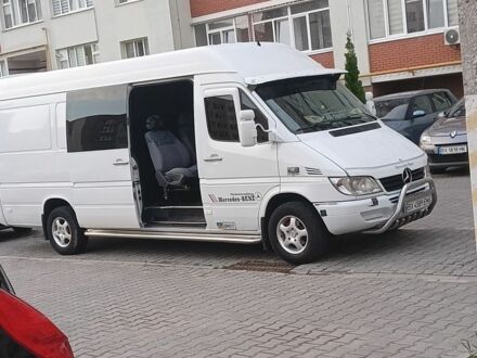 Белый Мерседес Sprinter, объемом двигателя 2.1 л и пробегом 600 тыс. км за 12500 $, фото 1 на Automoto.ua