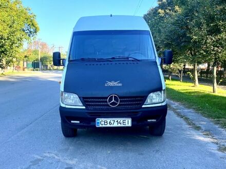 Белый Мерседес Sprinter, объемом двигателя 2.1 л и пробегом 310 тыс. км за 9000 $, фото 1 на Automoto.ua