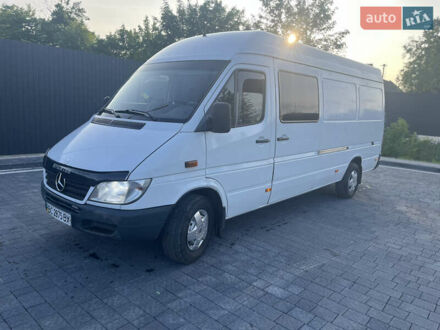 Мерседес Sprinter 2003 у Самборе на Automoto.ua Білий Мерседес Sprinter, об'ємом двигуна 2.7 л та пробігом 700 тис. км за 8500 $, фото 1 на Automoto.ua