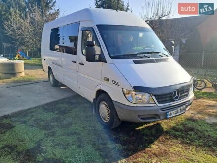 Мерседес Sprinter 2003 у Виноградове на Automoto.ua Білий Мерседес Sprinter, об'ємом двигуна 2.15 л та пробігом 780 тис. км за 10500 $, фото 1 на Automoto.ua