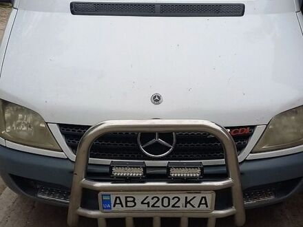 Белый Мерседес Sprinter, объемом двигателя 0 л и пробегом 850 тыс. км за 2850 $, фото 1 на Automoto.ua