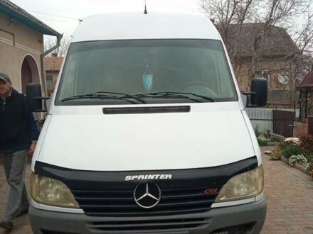 Мерседес Sprinter 2003 в Чортков на Automoto.ua Белый Мерседес Sprinter, объемом двигателя 2.2 л и пробегом 758 тыс. км за 7500 $, фото 1 на Automoto.ua