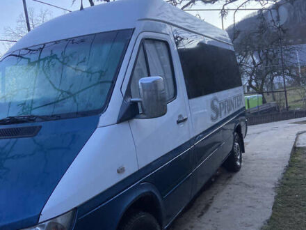 Мерседес Sprinter 2003 у Хусте на Automoto.ua Білий Мерседес Sprinter, об'ємом двигуна 2.15 л та пробігом 750 тис. км за 5500 $, фото 1 на Automoto.ua