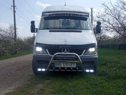Білий Мерседес Sprinter, об'ємом двигуна 2.15 л та пробігом 270 тис. км за 6800 $, фото 1 на Automoto.ua