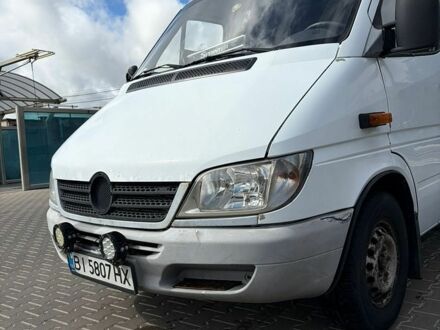 Белый Мерседес Sprinter, объемом двигателя 2.69 л и пробегом 380 тыс. км за 8999 $, фото 1 на Automoto.ua