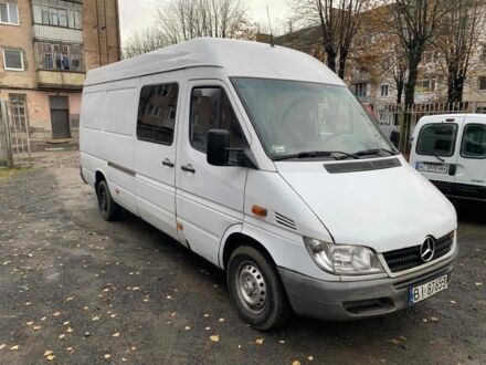Белый Мерседес Sprinter, объемом двигателя 2.7 л и пробегом 320 тыс. км за 3550 $, фото 1 на Automoto.ua