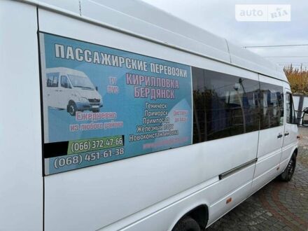 Белый Мерседес Sprinter, объемом двигателя 2.15 л и пробегом 227 тыс. км за 9500 $, фото 1 на Automoto.ua