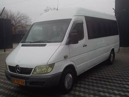 Белый Мерседес Sprinter, объемом двигателя 2.15 л и пробегом 650 тыс. км за 12999 $, фото 1 на Automoto.ua