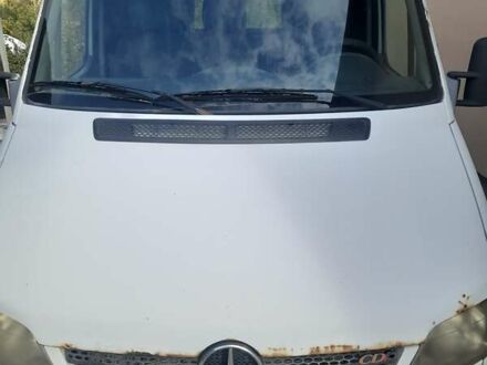 Белый Мерседес Sprinter, объемом двигателя 2.15 л и пробегом 740 тыс. км за 7000 $, фото 1 на Automoto.ua