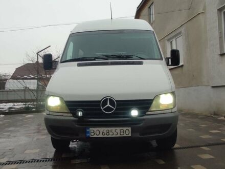 Белый Мерседес Sprinter, объемом двигателя 2.2 л и пробегом 730 тыс. км за 8100 $, фото 1 на Automoto.ua
