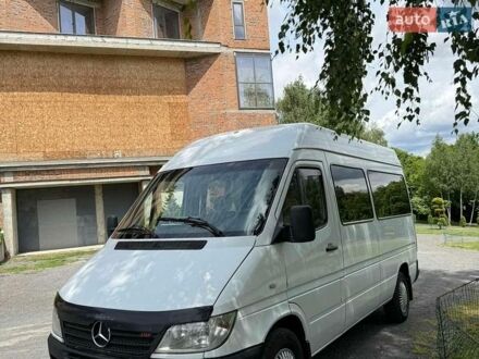 Белый Мерседес Sprinter, объемом двигателя 2.69 л и пробегом 777 тыс. км за 7700 $, фото 1 на Automoto.ua