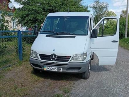 Мерседес Sprinter 2003 у Рівному на Automoto.ua Білий Мерседес Sprinter, об'ємом двигуна 2.15 л та пробігом 290 тис. км за 8500 $, фото 1 на Automoto.ua