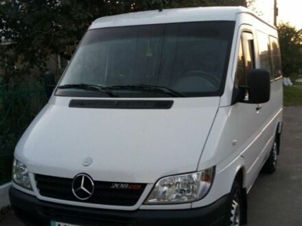 Білий Мерседес Sprinter, об'ємом двигуна 2.2 л та пробігом 450 тис. км за 9300 $, фото 1 на Automoto.ua