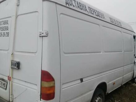 Белый Мерседес Sprinter, объемом двигателя 2.2 л и пробегом 200 тыс. км за 3200 $, фото 1 на Automoto.ua