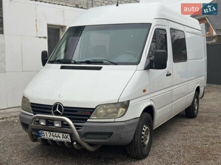 Мерседес Sprinter 2003 в Кременчуге на Automoto.ua Белый Мерседес Sprinter, объемом двигателя 2.1 л и пробегом 600 тыс. км за 9400 $, фото 1 на Automoto.ua