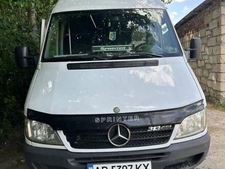Мерседес Sprinter 2003 в Жмеренке на Automoto.ua Белый Мерседес Sprinter, объемом двигателя 2.2 л и пробегом 439 тыс. км за 12800 $, фото 1 на Automoto.ua