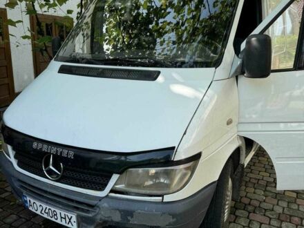 Белый Мерседес Sprinter, объемом двигателя 2.7 л и пробегом 850 тыс. км за 7000 $, фото 1 на Automoto.ua