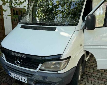 Белый Мерседес Sprinter, объемом двигателя 2.7 л и пробегом 850 тыс. км за 7000 $, фото 1 на Automoto.ua